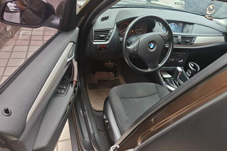 Used BMW X1 2013 sDrive18i Fashion Model
