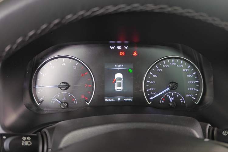 Used Wey VV5 2020 1.5T Two-Wheel Drive Color Pioneer