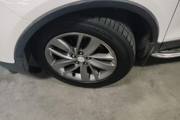 Used Buick Encore 2017 18T Automatic Two-Wheel Drive Urban Leading Model Left Front Wheel Hub