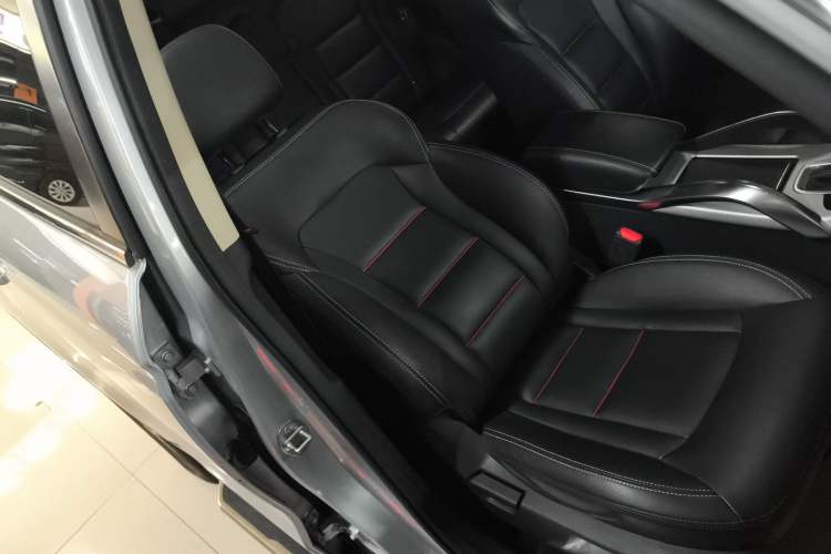 Used Geely Auto Emgrand X7 Sport 2016 1.8TD Automatic Smart Model Right Front Seat