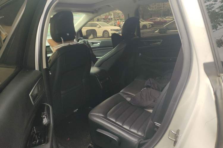 Used Ford Edge 2018 EcoBoost 245 Two-Wheel-Drive Titanium 7-Seater China V Standard Left Rear Seat