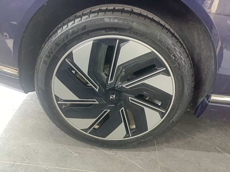 Used Dongfeng eπ eπ008 2024 636Max All-Electric Version 6 Seats — 25