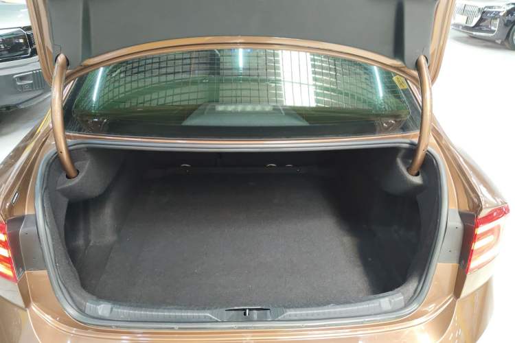 Used Volkswagen Lamando 2015 280TSI DSG Comfort Edition