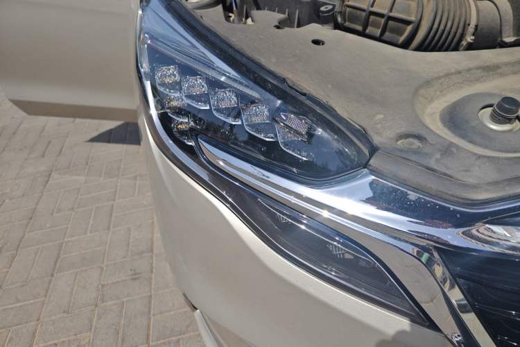 Used Buick GL8 2020 ES Land Cruiser 653T Luxury Model