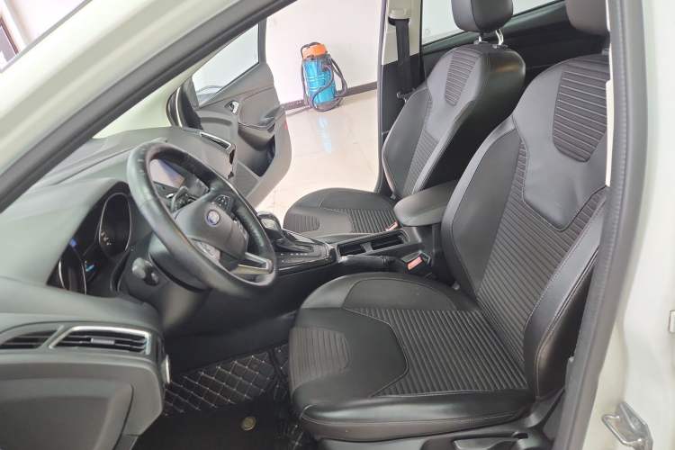 Used Ford Focus 2017 Hatchback EcoBoost 125 Automatic - Ultra-Powerful Style Edition with Smart Drive Features