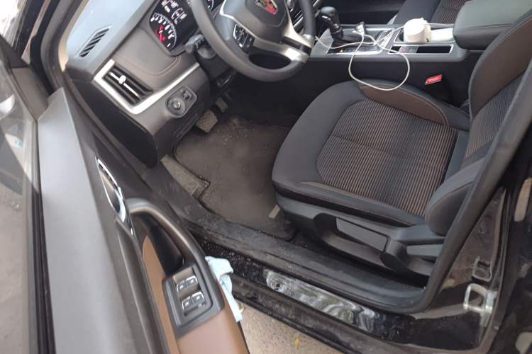 Used Roewe i6 2020 PLUS 1.6L CVT 4G Connected Glory Luxury Edition Driver Seat