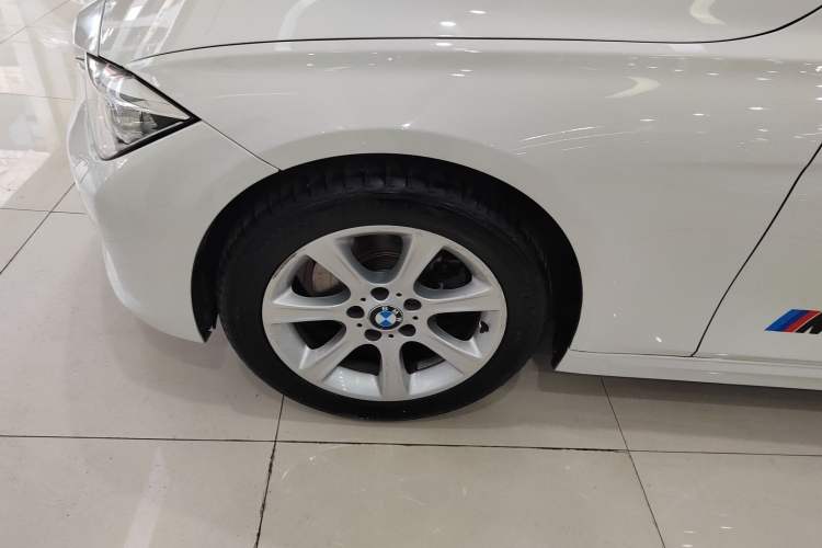 Used BMW 3 Series 2015 328Li Fashion Model Left Front Wheel Hub