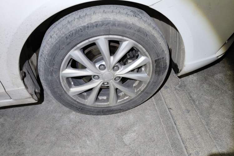 Used Roewe i5 2020 1.5L Manual 4G Connect Luxury Edition
