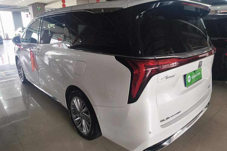 Used Buick Century 2023 2.0T Six-Seater Yinshi Edition