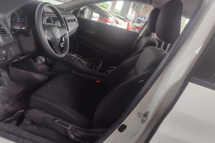 Used Honda Vezel 2015 1.5L CVT two-wheel drive Comfort trim Left Front Seat