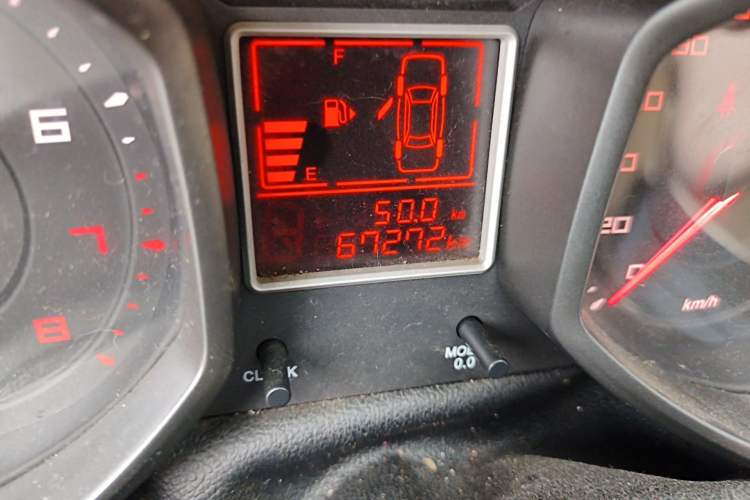 Used Chery Fengyun 2 2015 1.5L Manual New Edition Odometer Close Up