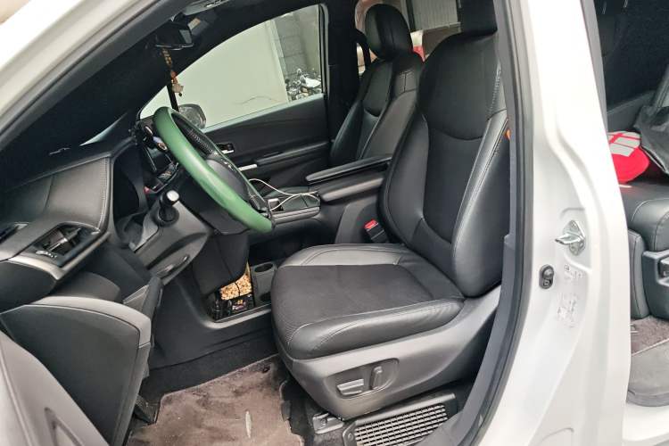 Used Toyota SIENNA 2021 2.5L Hybrid Premium Edition