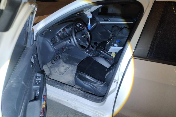 Used Volkswagen Lavida 2017 1.6L Manual Fashion Edition