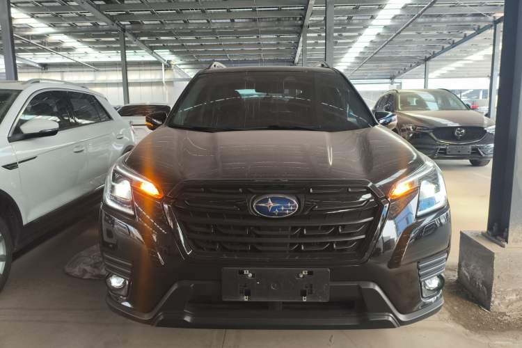 Used Subaru Forester 2024 2.0i AWD Luxury Edition EyeSight Front