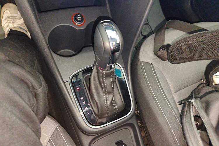 Used Volkswagen Polo 2014 1.6L Cross Polo Automatic