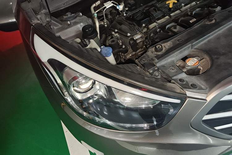 Used Hyundai ix35 2013 2.0L Automatic Two-Wheel Drive Smart GLS China IV Standard