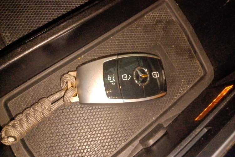 Used Mercedes-Benz GLC 2020 GLC 260 L 4MATIC Dynamic Model Vehicle Key