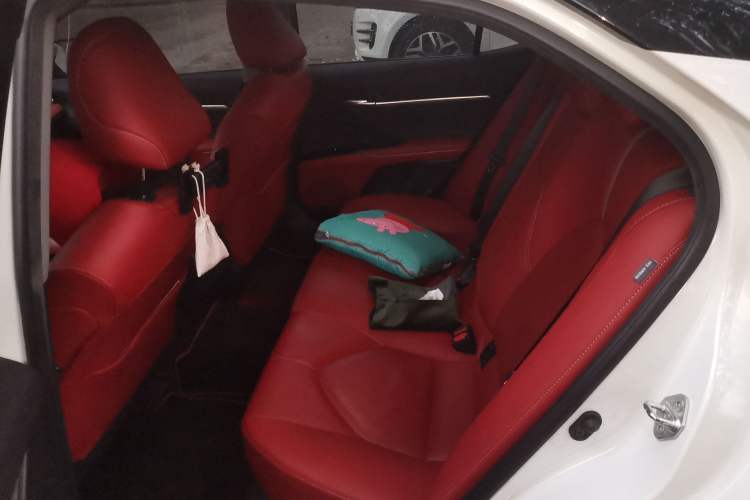 Used Toyota Camry 2019 2.5S FENGSHANG Version China VI Standard Interior 4