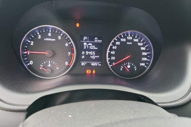 Used Hyundai Celesta 2018 1.6L Automatic GL Enjoyment Edition China VI compliant Odometer Close Up