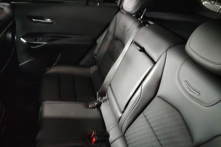 Used Cadillac XT4 2022 28T Two-Wheel Drive Fashion Edition Left Rear Seat