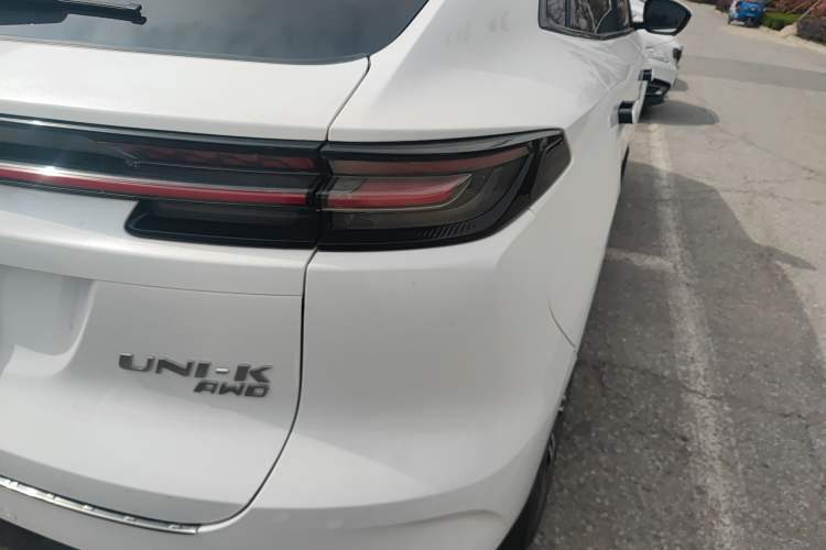 Used CHANGAN UNI-K 2021 2.0T All-Wheel Drive Prestige Version