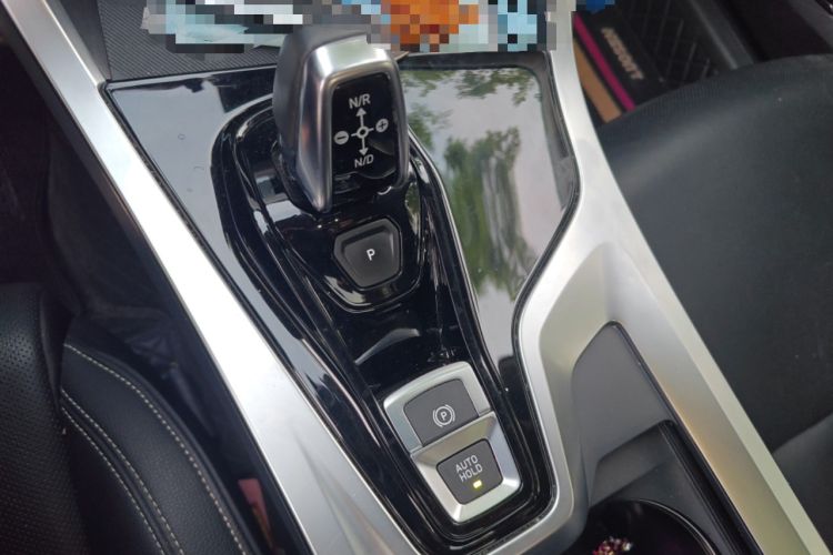 Used Lynk & Co 01 2019 2.0T Two-Wheel-Drive Pro Version China VI Standard Gear Lever