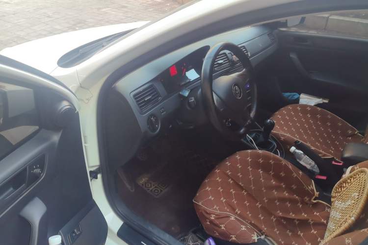 Used Volkswagen Santana 2019 1.5L Manual Fashion Edition China VI Standard Driver Seat