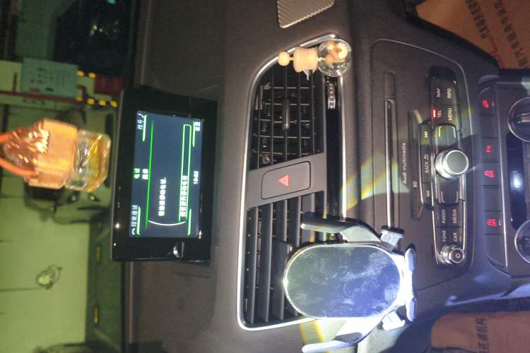 Used Audi Q3 2018 30th Anniversary Edition 35 TFSI Sport Model Audio And AC Panel