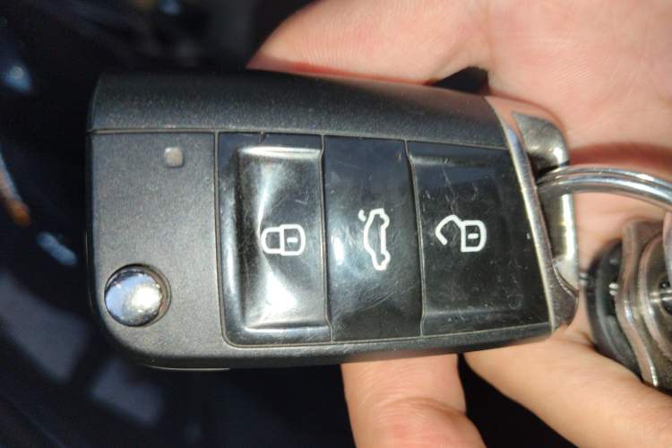 Used Volkswagen Tayron 2019 Teramont Edition 280TSI Two-Wheel Drive Luxury Model China VI Standard Vehicle Key