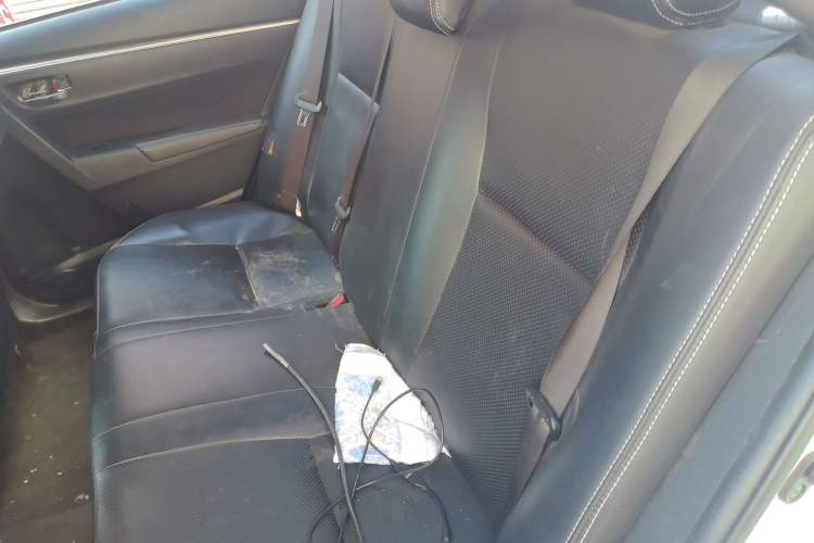 Used Toyota Corolla 2017 Revised Dual-Engine 1.8L E-CVT Leading Edition Left Rear Seat