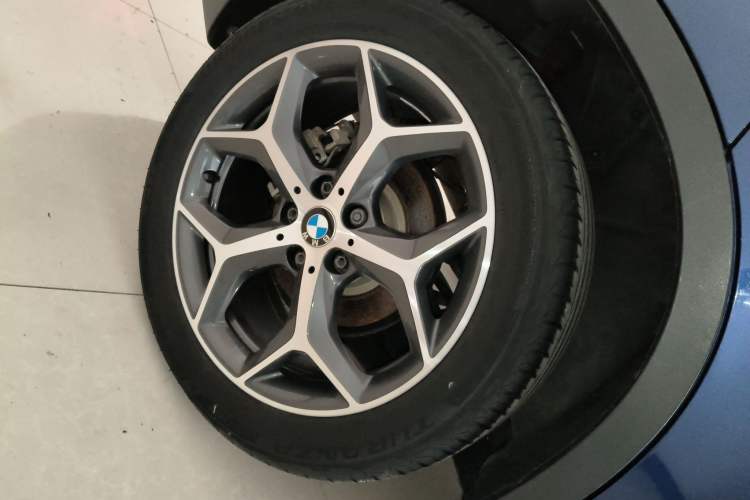 Used BMW X1 2018 sDrive18Li Luxury Model