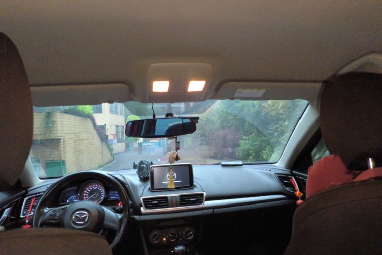 Used Mazda 3 Axela 2016 Sedan 1.5L Automatic Comfort Model Headliner