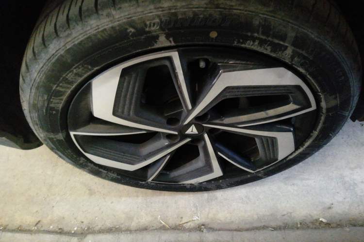 Used Deepal S07 2024 215Max Qiankun Intelligent Driving ADS SE Range-Extended Version
