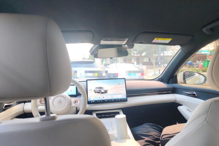 Used Baojun Yunhai 2024 600km Pure Electric Version
