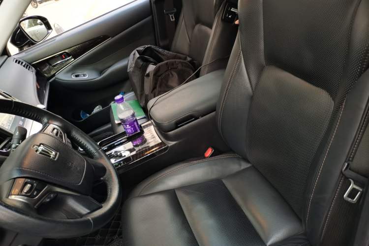 Used Toyota Crown 2015 2.0T Luxury Edition Left Front Seat