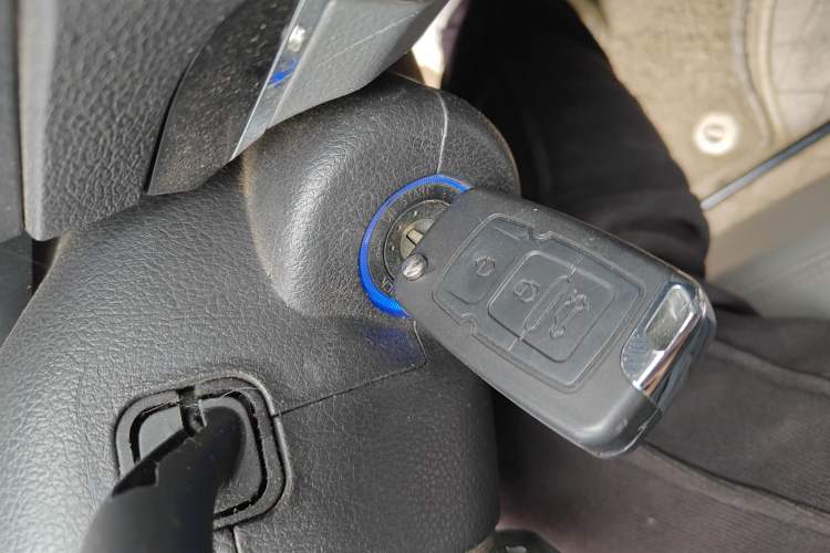 Used Geely Auto Classic Emgrand 2012 Sedan 1.5L Manual Standard Model
