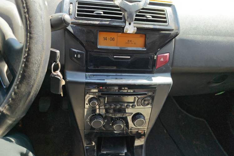 Used Citroen C-Quatre 2012 Sedan 1.6L Manual Prestige Model Audio And AC Panel