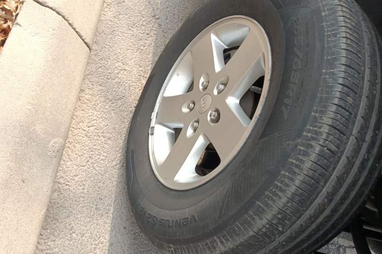 Used Jeep Wrangler 2014 2.8TD Sahara Four-Door Edition
