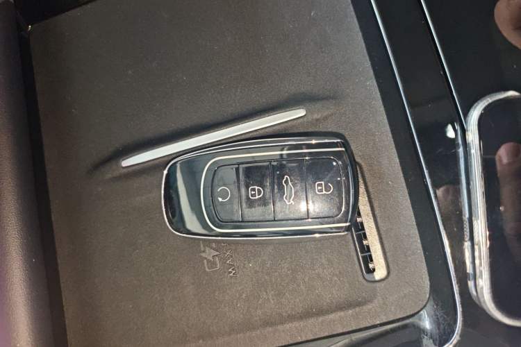 Used Chery Tiggo 9 C-DM 2025 1.5T 106KM Ultra-Comfort Edition 5 Seats Lithium-NMC
