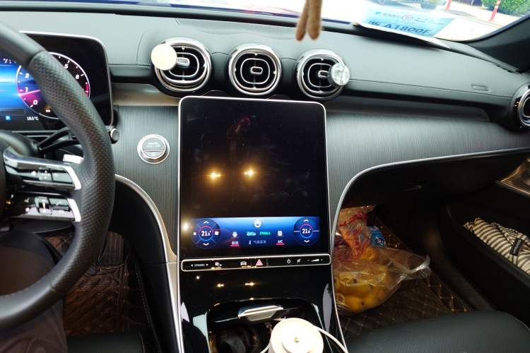 Used Mercedes-Benz C-Class 2023 Restyled C 260 L Night Edition Sports Version Audio And AC Panel