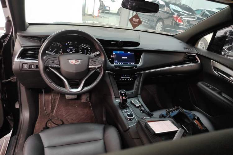 Used Cadillac XT6 2022 2.0T 7-Seater Four-Wheel-Drive Luxury Version