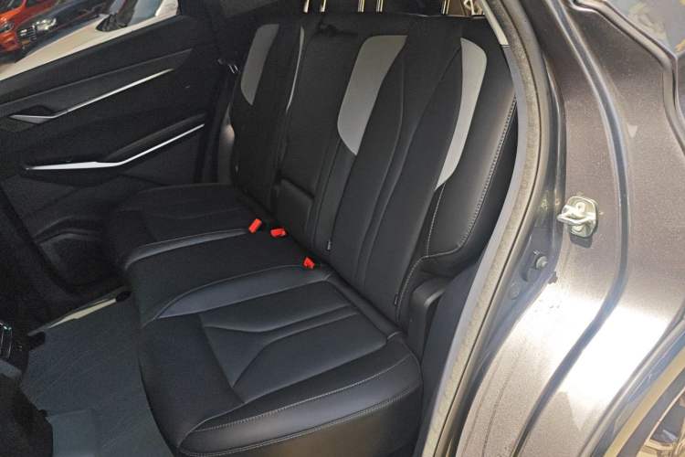 Used CHANGAN CS75 PLUS 2024 3rd Generation Champion Edition 1.5T Intelligent Drive Dynamic Model