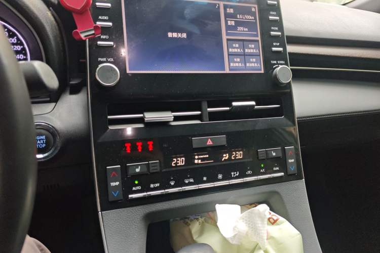 Used Toyota Avalon 2019 2.5L Touring Premium Version China VI Standard
