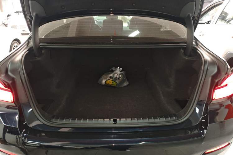 Used BMW 5 Series 2022 Restyled 530Li Leading Edition M Sport Package