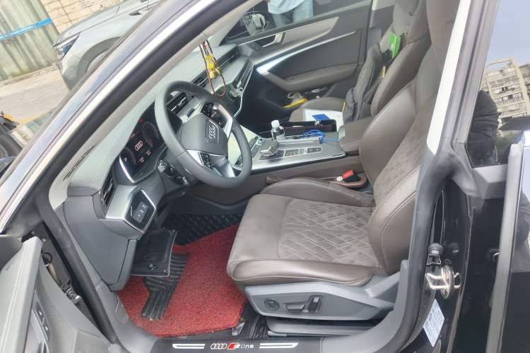 Used Audi A7L 2024 45TFSI quattro S-line Visionary Edition Flow Crystal Package