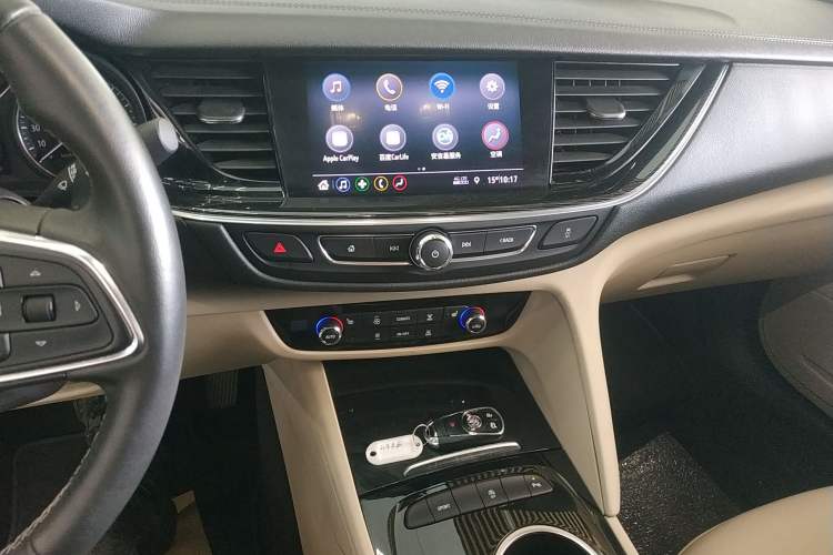 Used Buick Regal 2020 552T Elite Edition Audio And AC Panel