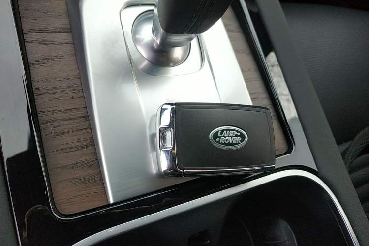 Used Land Rover Discovery Sport 2021 249 PS R-Dynamic S Performance Edition Vehicle Key