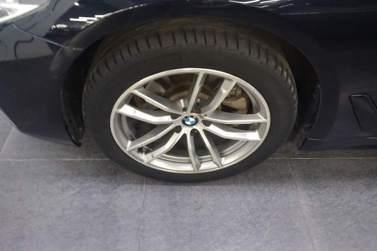 Used BMW 5 Series 2019 525Li M Sport Package