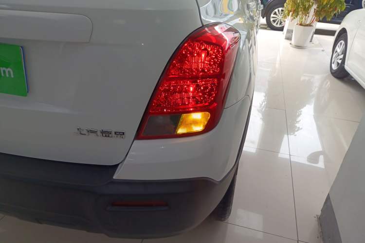 Used Chevrolet Trax 2016 1.4T Manual Two-Wheel Drive Comfort Version with Sunroof
