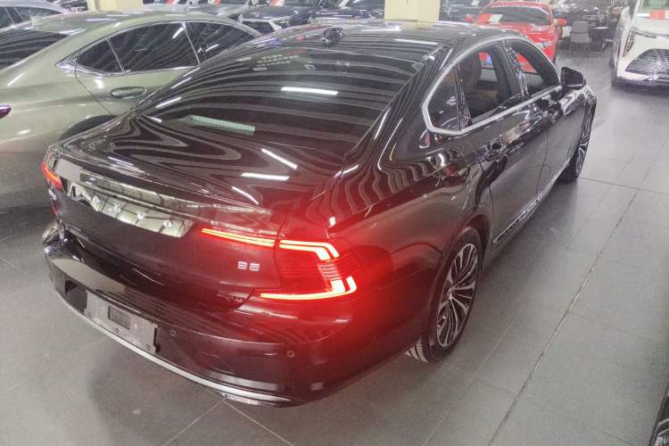 Used Volvo S90 2025 B5 Zhiyi Luxury Edition